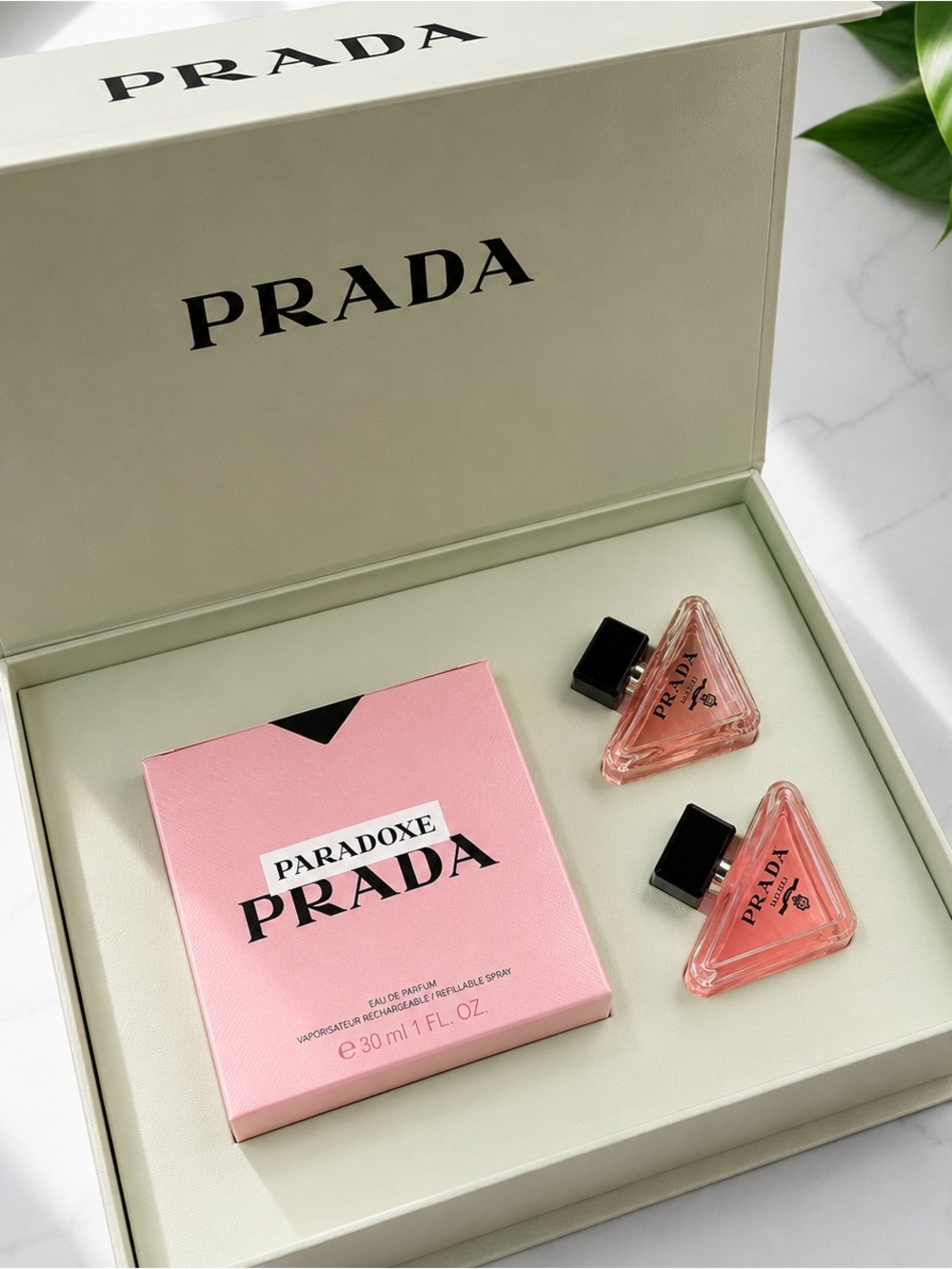 Prada Paradoxe Perfume Gift Set | 2 Mini Perfumes + 1 Travel Spray | - Picture 5 of 5
